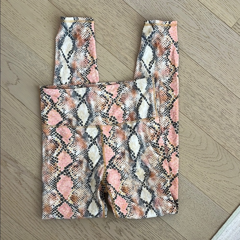 GAP Snakeskin Print Leggings